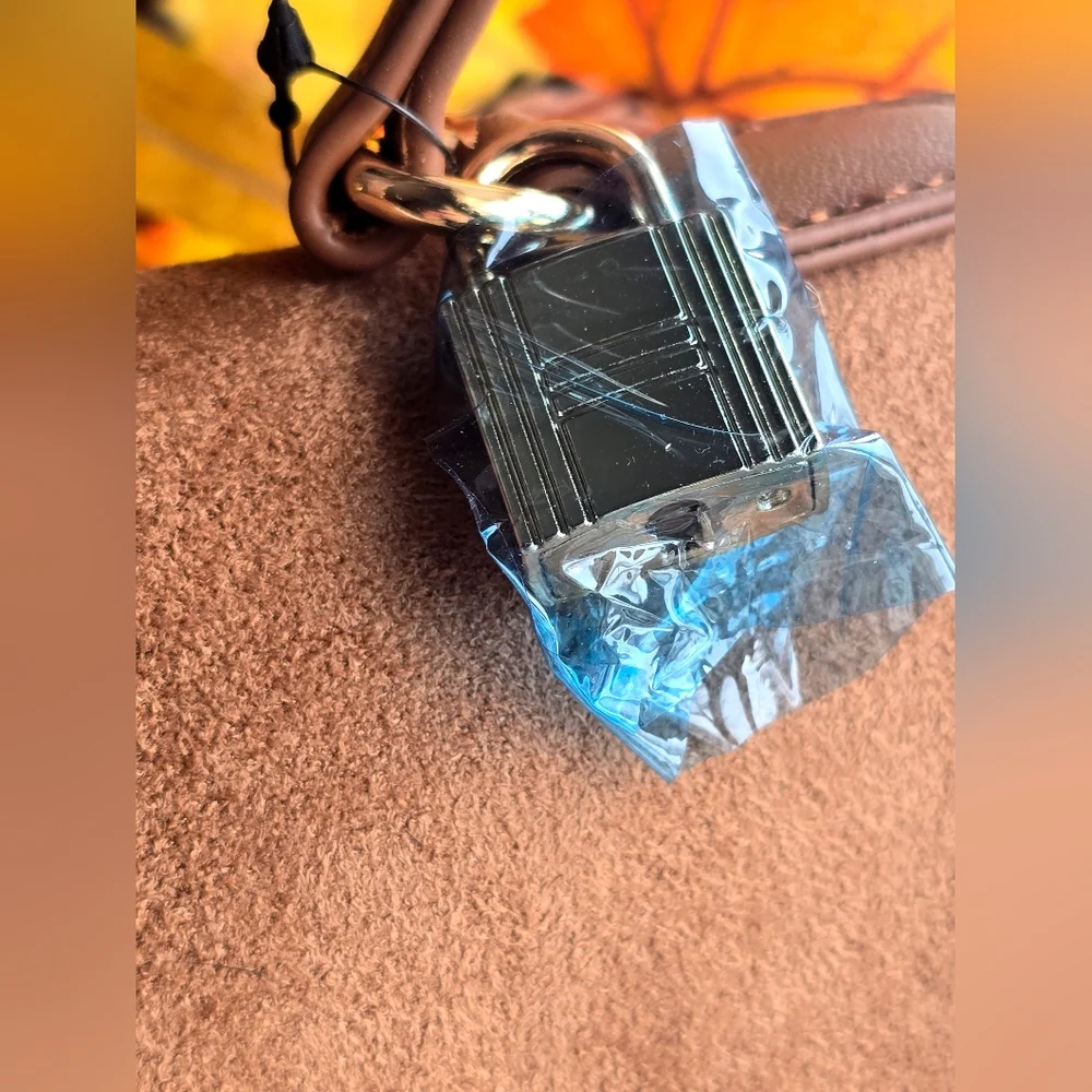 Badgley Mischka Vegan Leather Suede And Shearling Top Handle Cross Body Bag NWT - Picture 4 of 10